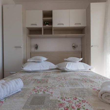 Apartments Senka Makarska Exterior photo