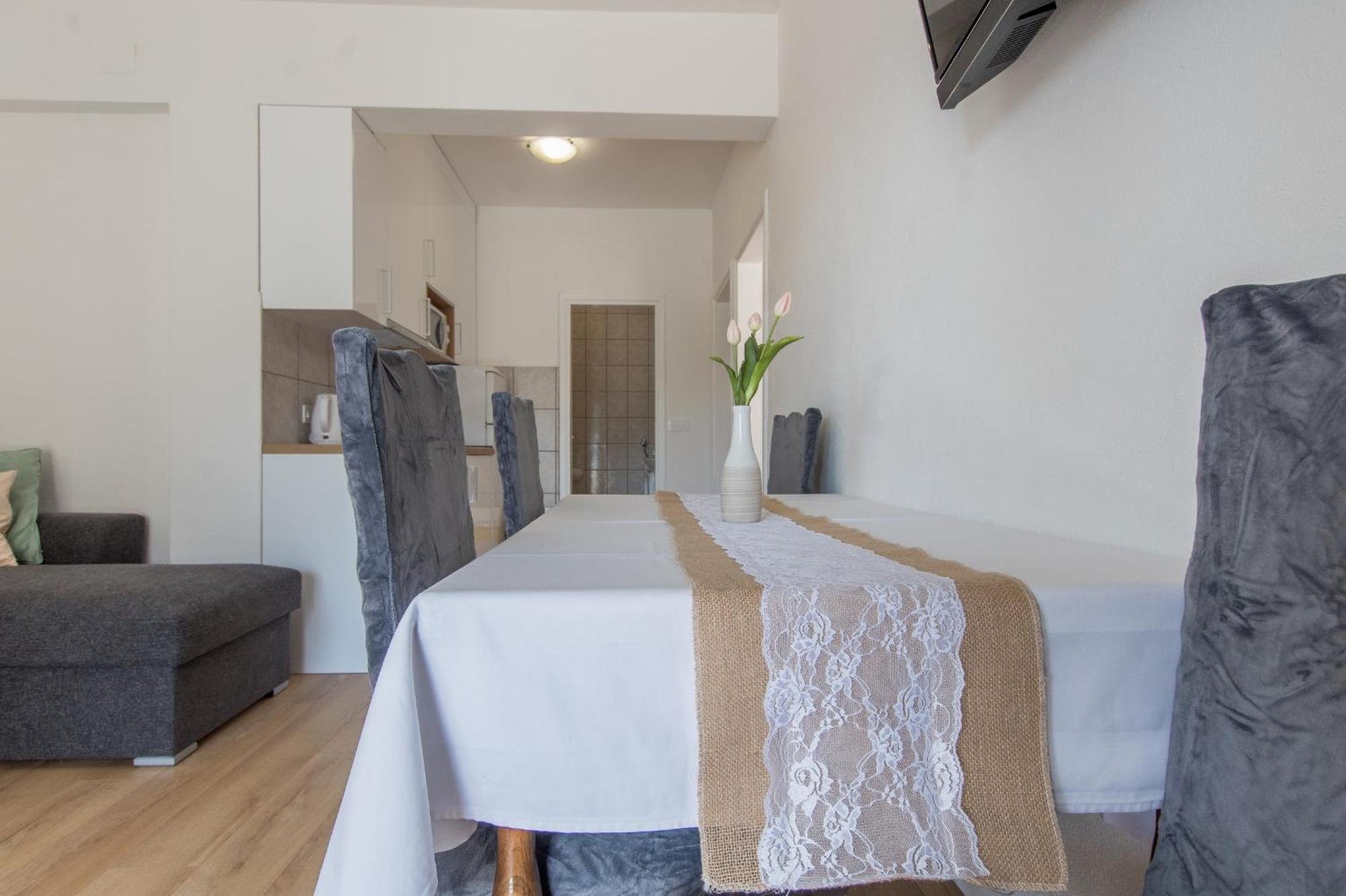 Apartments Senka Makarska Exterior photo